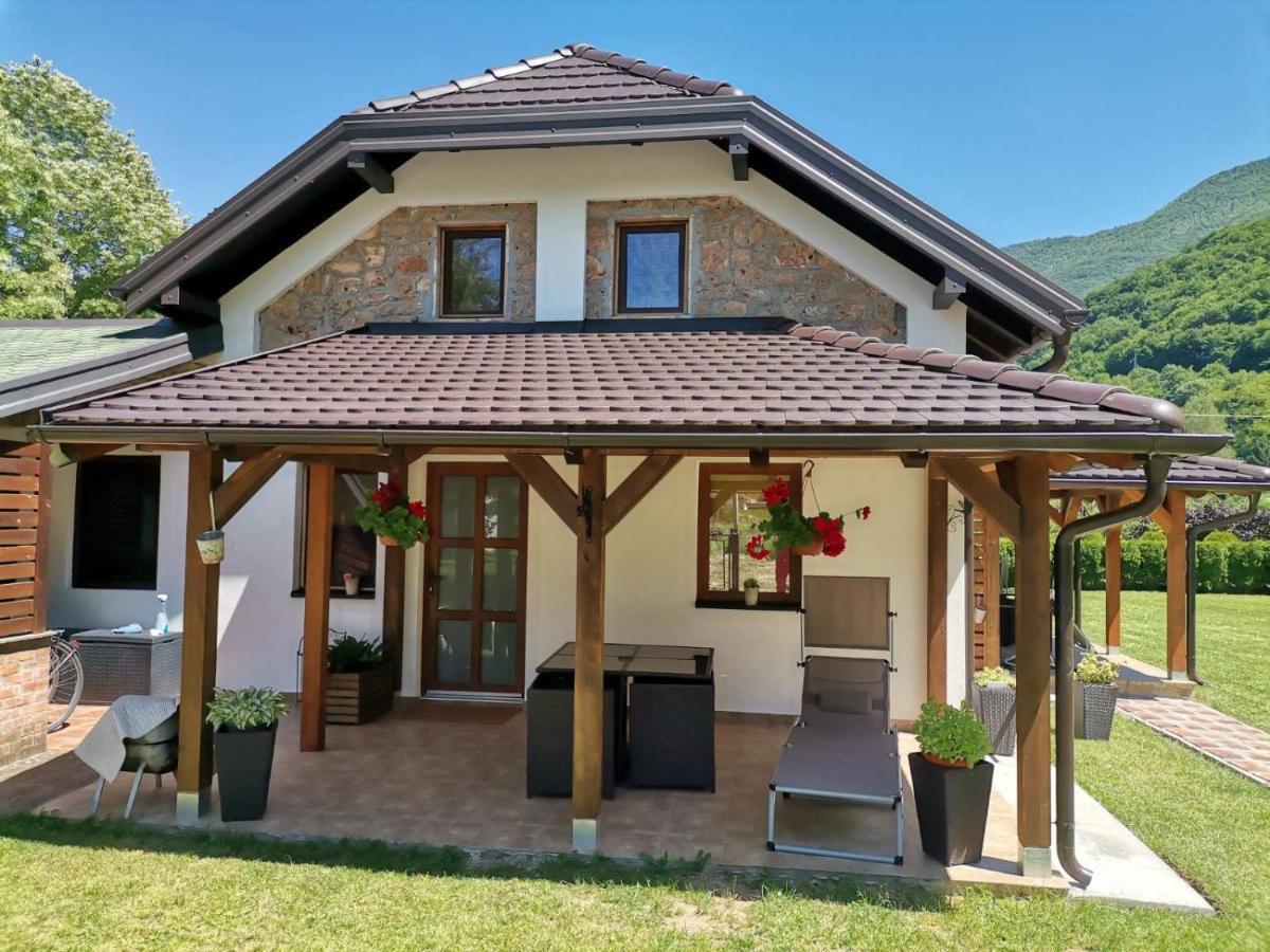 Apartmani Jovanovic Perucac Exteriör bild